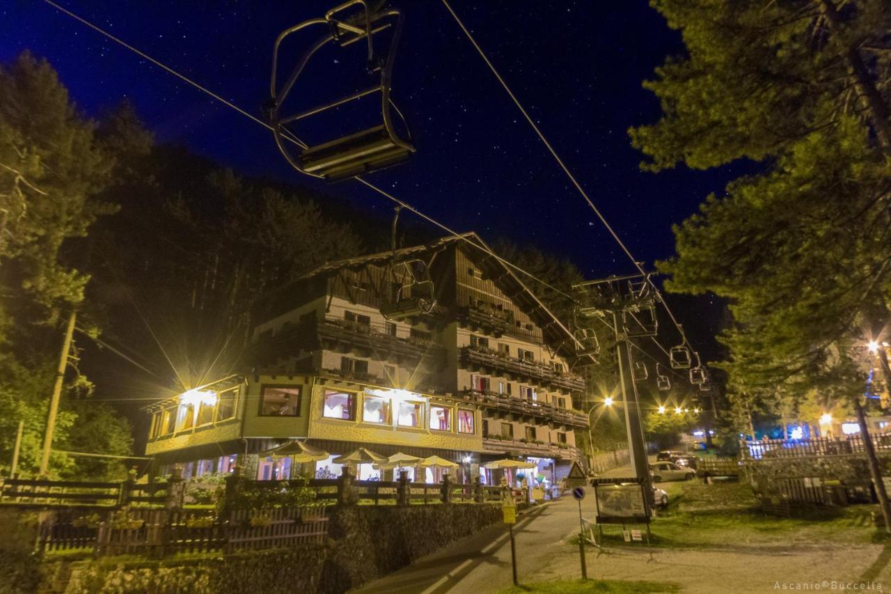 Hotel Garni Mille Pini Scanno Buitenkant foto